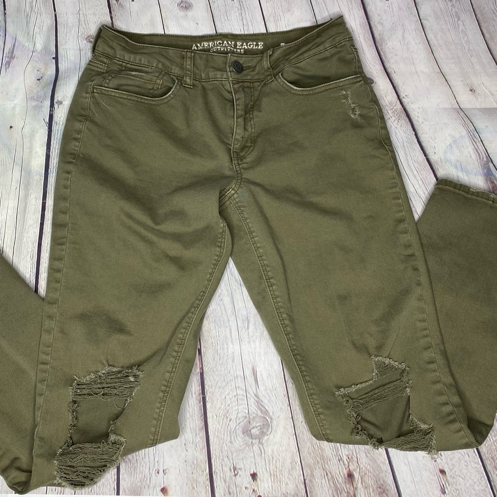 AMERICAN EAGLE Tomgirl Jeans